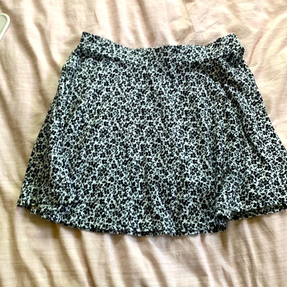 Floral skirt - Picture 1 of 2